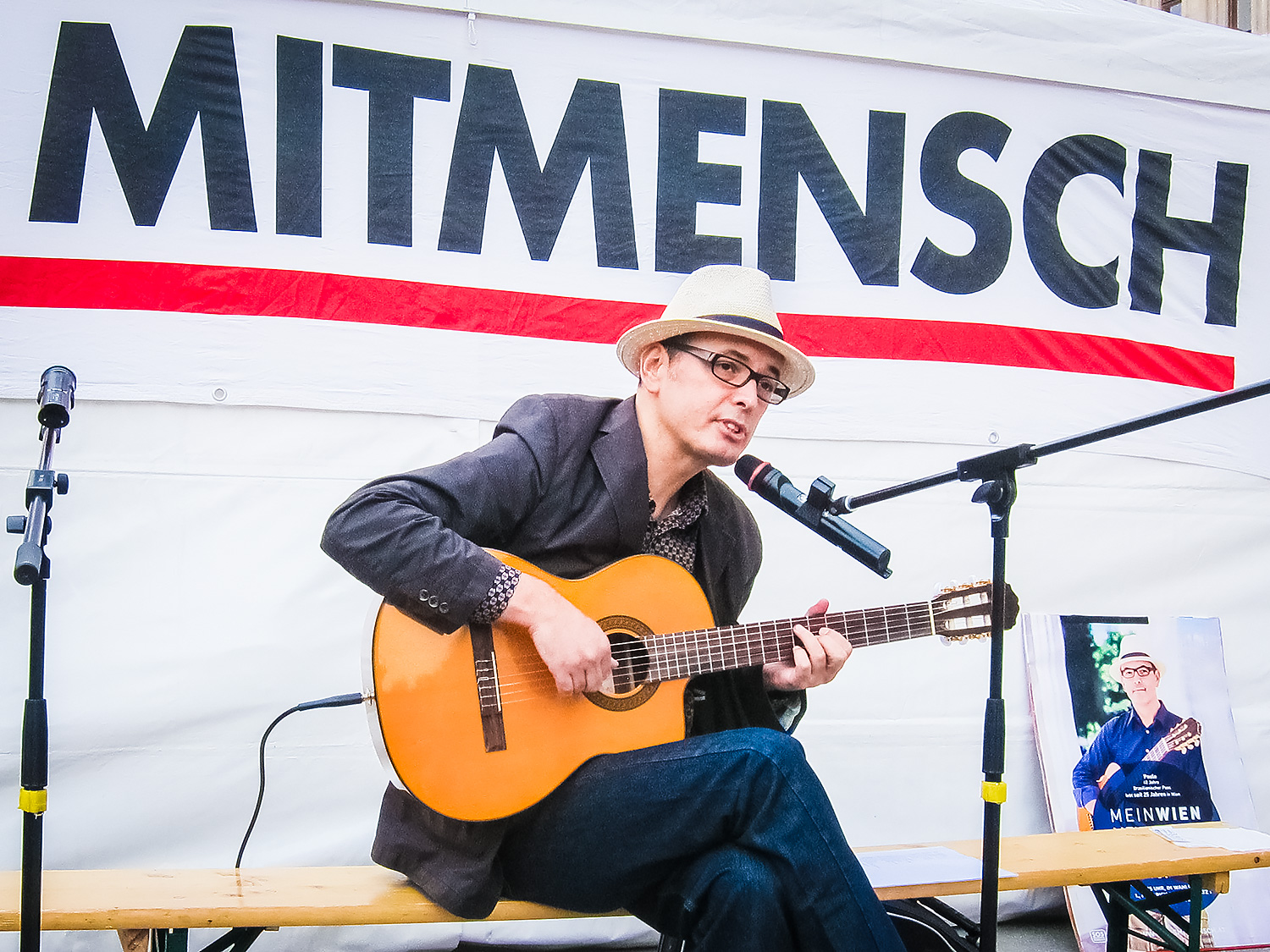 Paulo Bittencourt, playing and singing bossa nova at an event in downtown Vienna, Austria (2015)